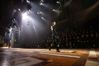 Look 27